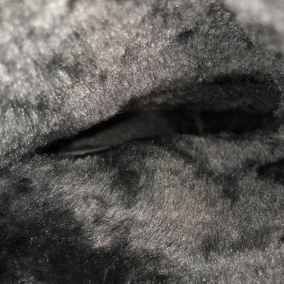 Grey boots with design - Picture 4 of 5